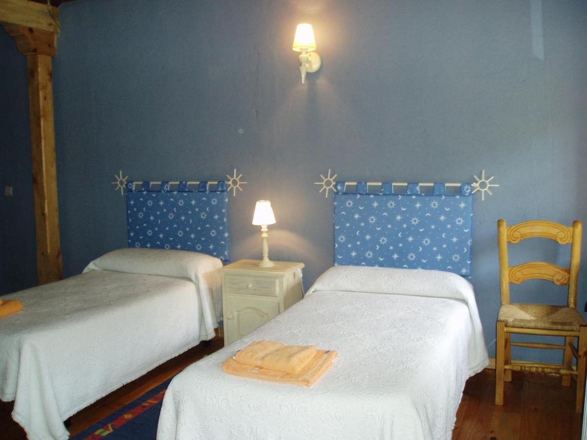 Hotel Rural El Urogallo Murias de Paredes Rum bild