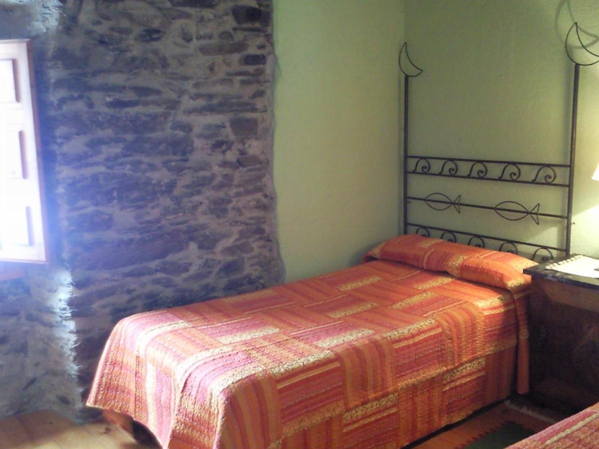 Hotel Rural El Urogallo Murias de Paredes Rum bild