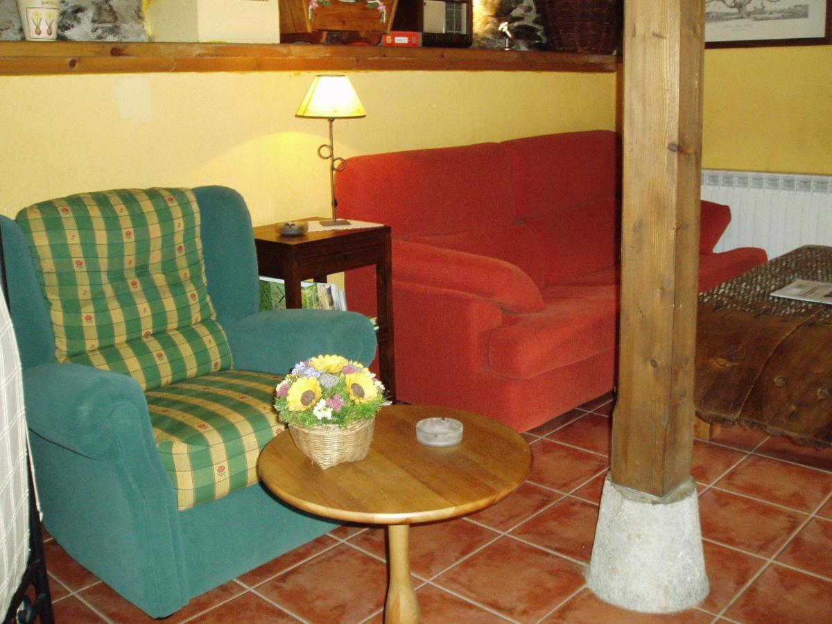 Hotel Rural El Urogallo Murias de Paredes Exteriör bild